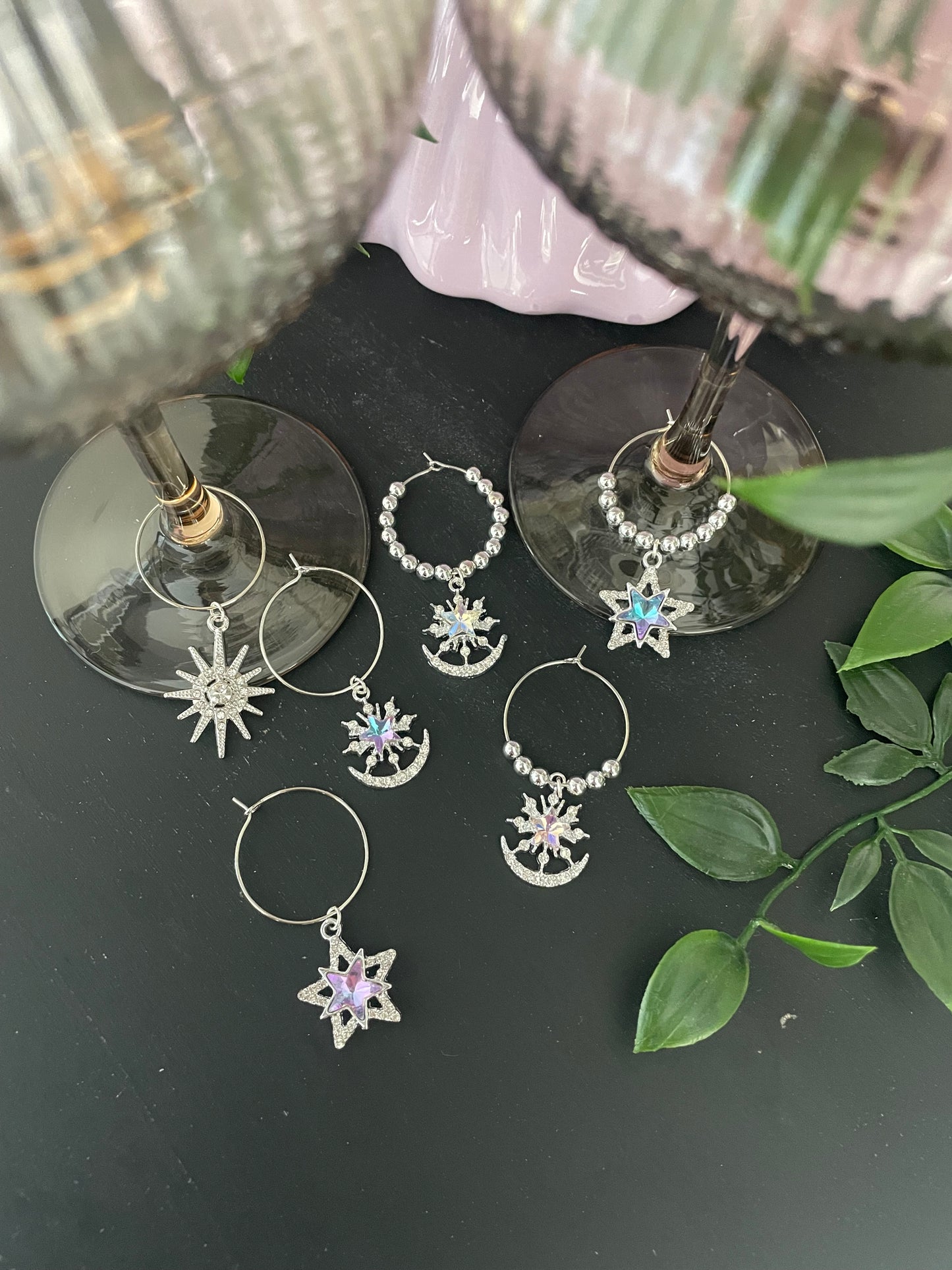 Wine glass charms “White vibe” (6pcs)