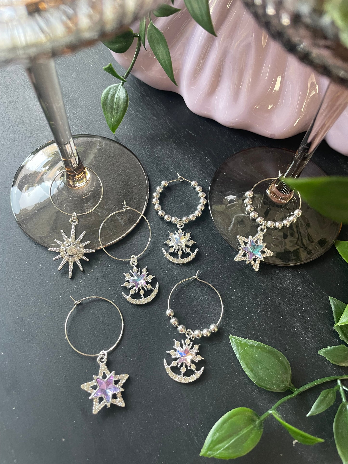 Wine glass charms “White vibe” (6pcs)